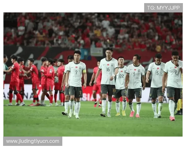 足球v社：聚焦足球明星动态与比赛精彩瞬间，第一时间带来最新资讯